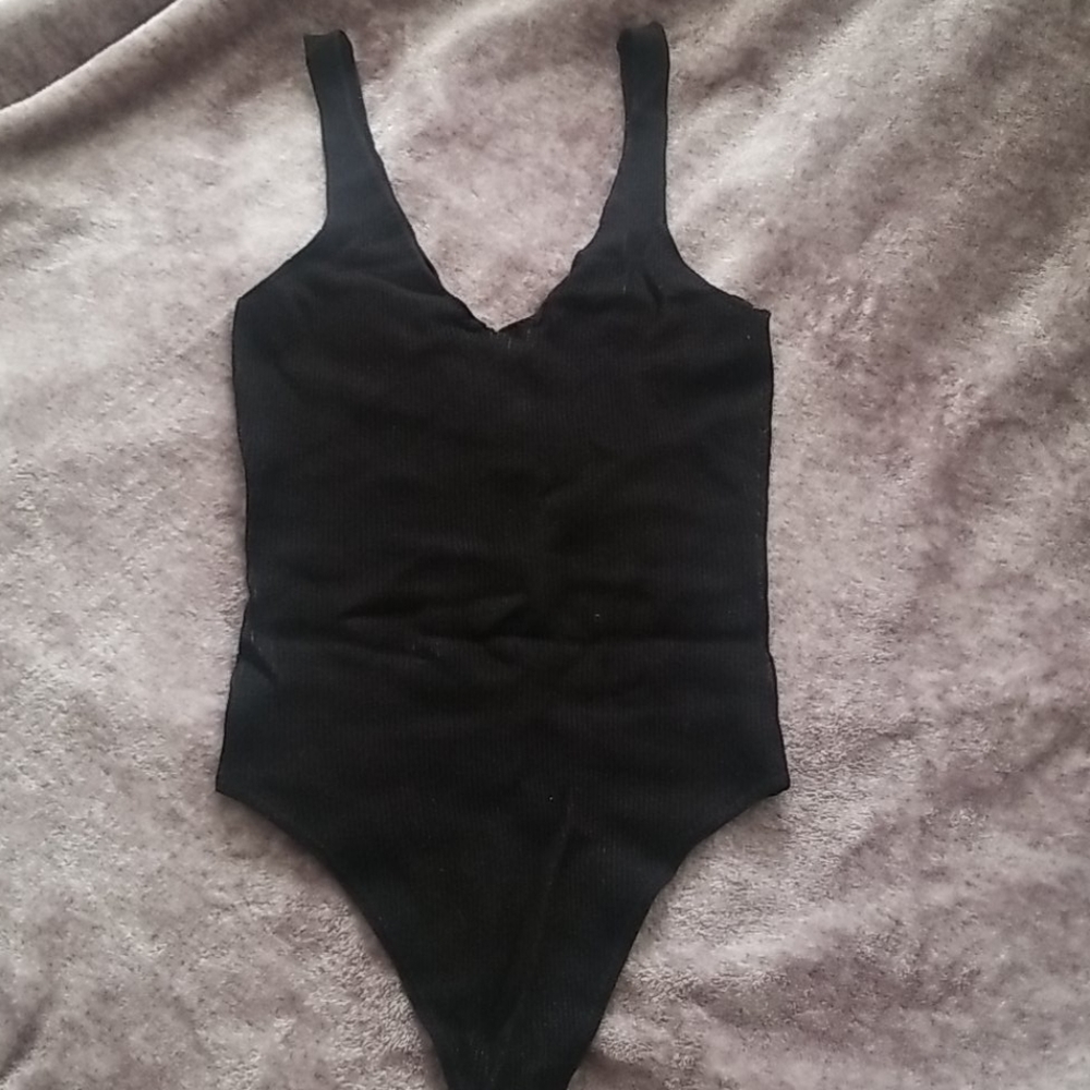 Dynamite Deep V neck ribbed body suit.